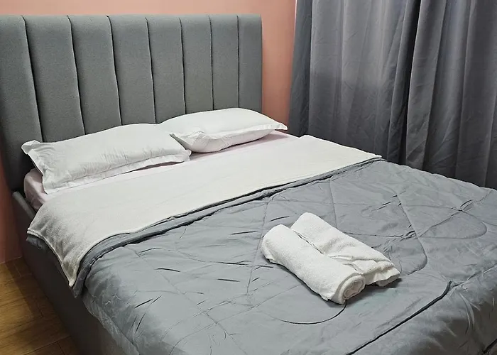 Pet Friendly In Timog With Balcony View Apartamento